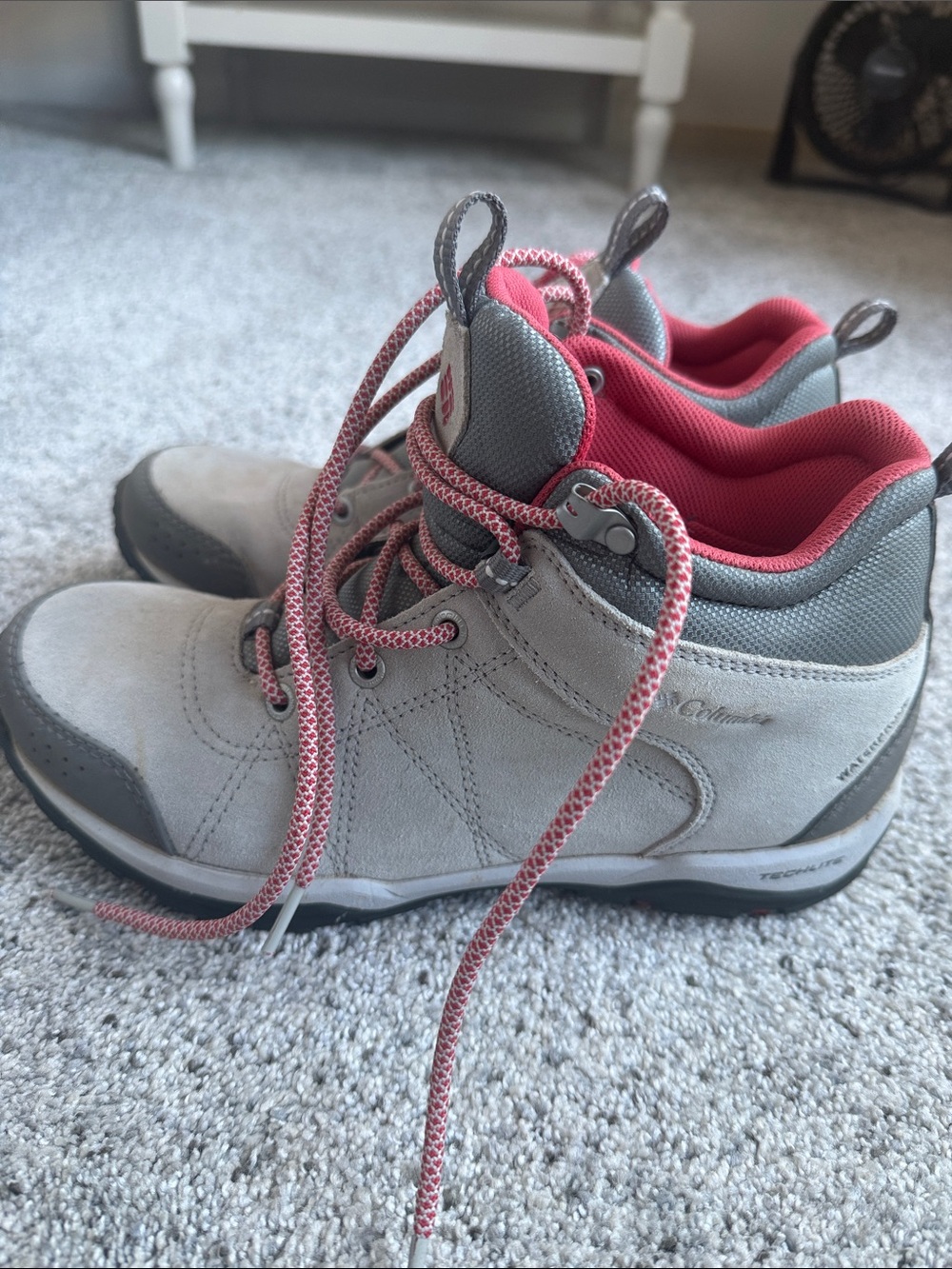 Columbia Women's Gray and Pink Lace-Up Hiking Boots Sz 8.5